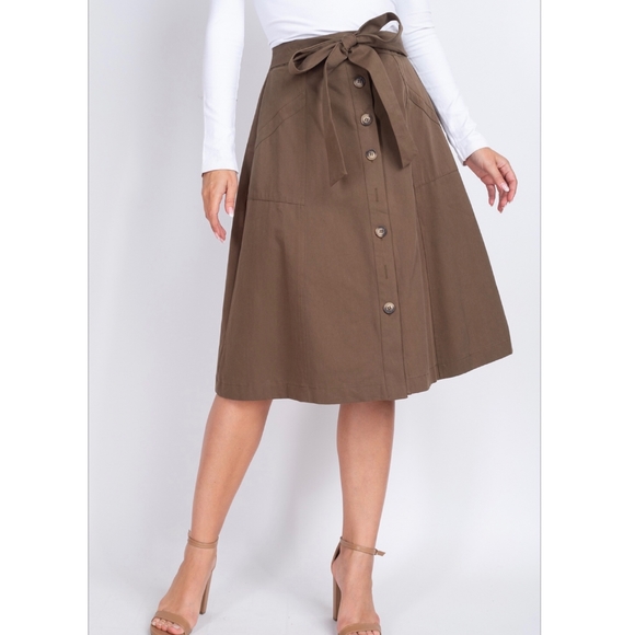 LAST 1❗️VERY J Feminine Chic Olive Midi Skirt - Picture 2 of 7